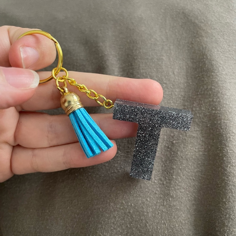 Handmade Letter "T" Keychain - Picture 2 of 6